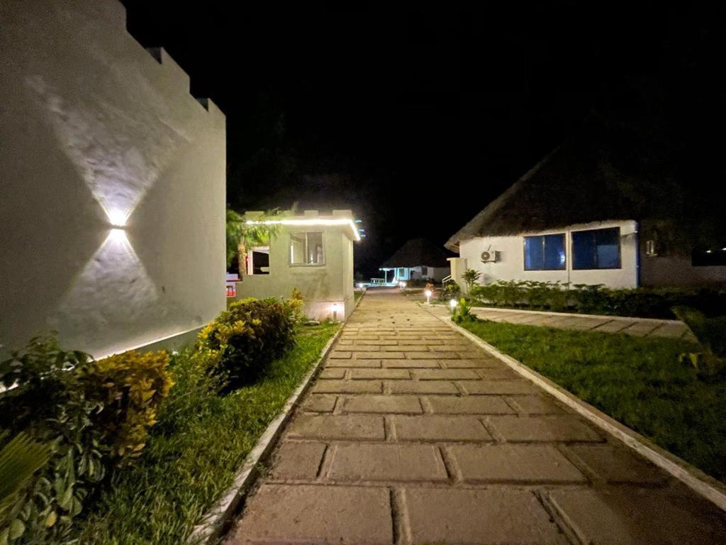 Jambo Beach Hotel Paje Eksteriør bilde