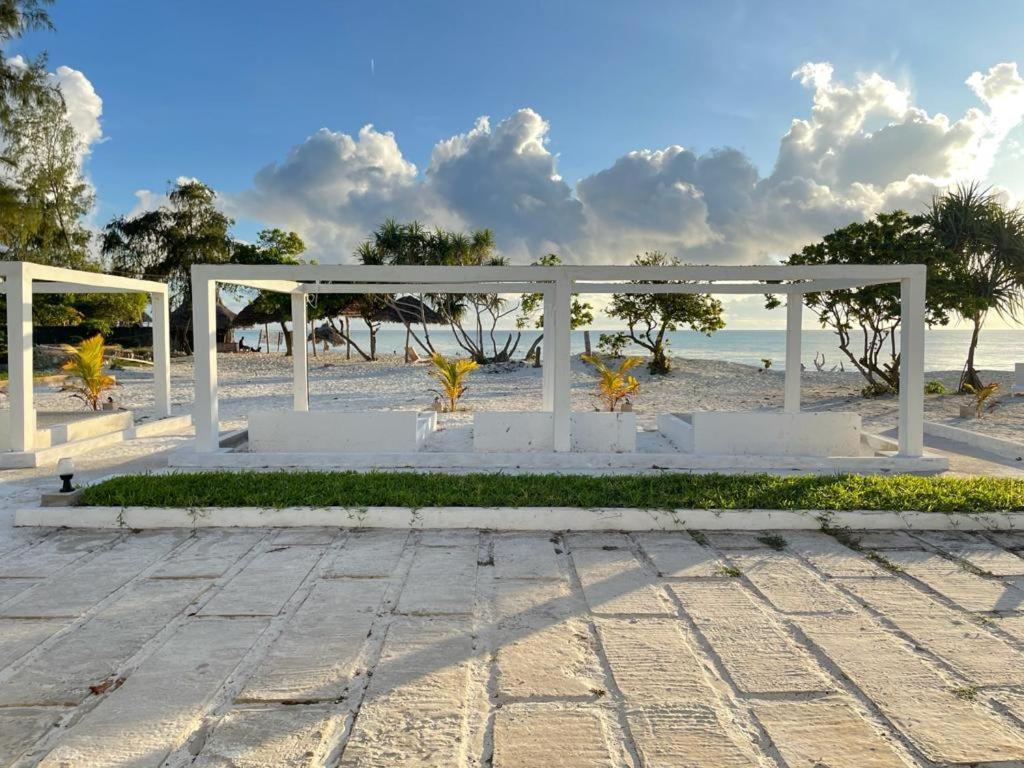 Jambo Beach Hotel Paje Eksteriør bilde