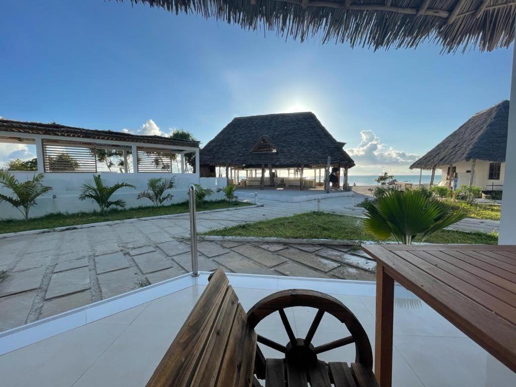 Jambo Beach Hotel Paje Eksteriør bilde