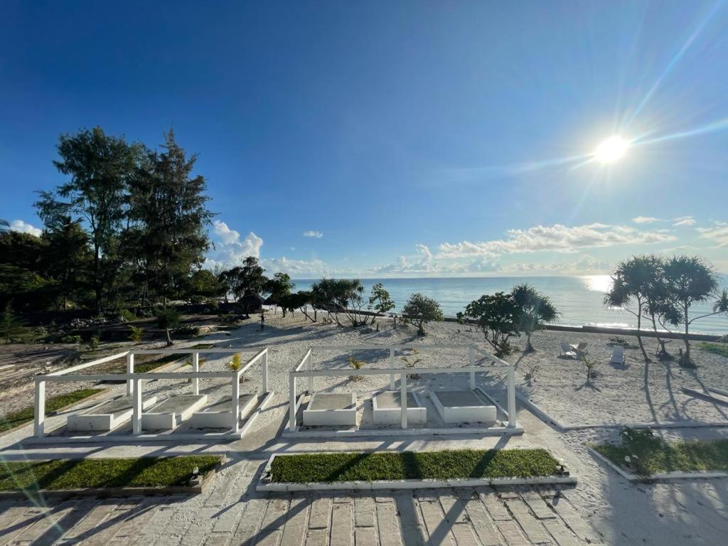 Jambo Beach Hotel Paje Eksteriør bilde