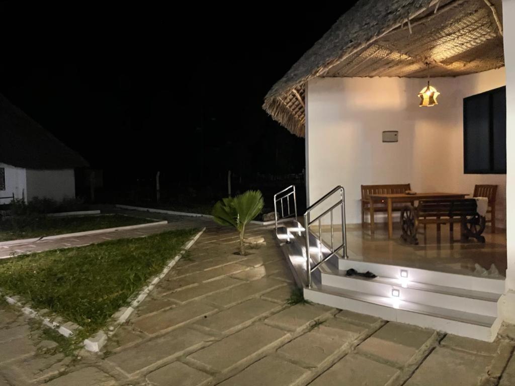 Jambo Beach Hotel Paje Eksteriør bilde