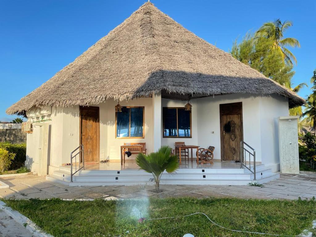 Jambo Beach Hotel Paje Eksteriør bilde